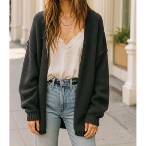 Women sz S Black Oversized Exposed Seam Chunky Knit Sweater Cozy Layer Warm Chic